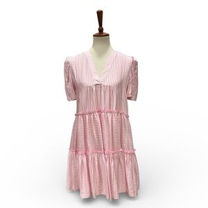 She + Sky Short Sleeve Striped Tired With Pockets Size Medium